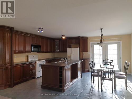 178 Wildwood Trail, Barrie, ON - Indoor Photo Showing Kitchen With Double Sink