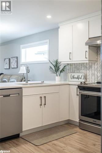 40 Lehtinen Crescent, Belleville, ON - Indoor Photo Showing Kitchen