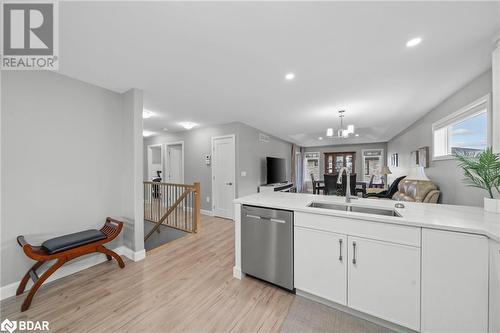 40 Lehtinen Crescent, Belleville, ON - Indoor Photo Showing Kitchen