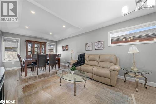 40 Lehtinen Crescent, Belleville, ON - Indoor Photo Showing Living Room