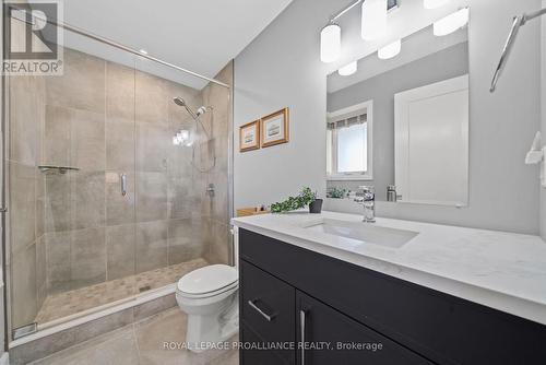 40 Lehtinen Crescent, Belleville, ON - Indoor Photo Showing Bathroom