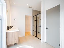 Ensuite bathroom - 