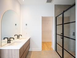 Ensuite bathroom - 