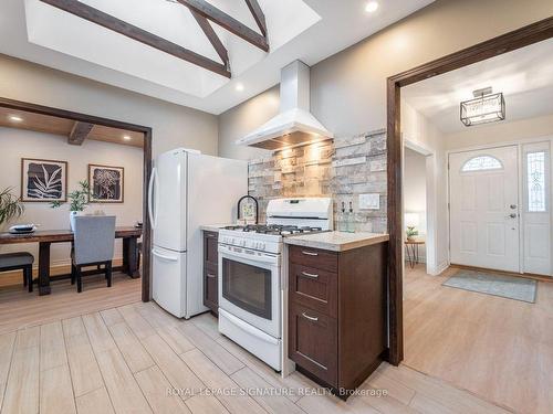 781 Hillcrest Rd, Pickering, ON - Indoor Photo Showing Kitchen