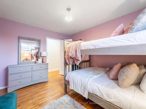 781 Hillcrest Rd, Pickering, ON - Indoor Photo Showing Bedroom