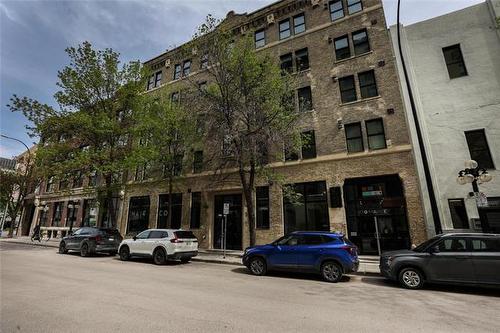 215-139 Market Ave, Winnipeg, MB 