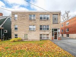 948 McLean Street  Halifax, NS B3H 2V1