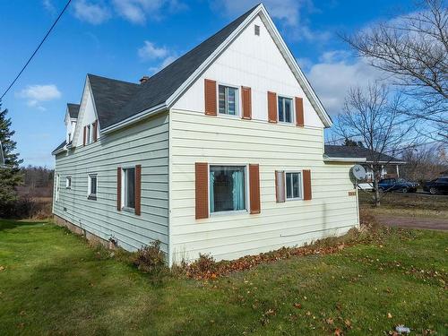 1663 Highway 242, River Hebert, NS 