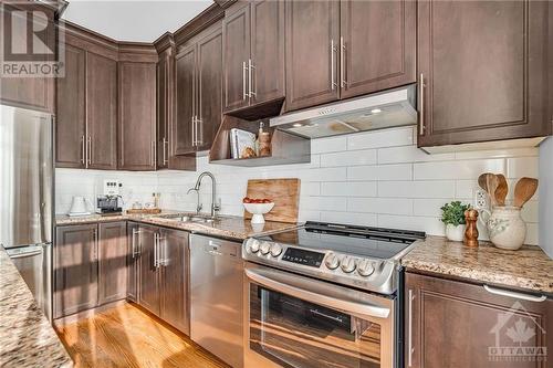 1131 Rockingham Avenue, Ottawa, ON - Indoor Photo Showing Kitchen With Stainless Steel Kitchen