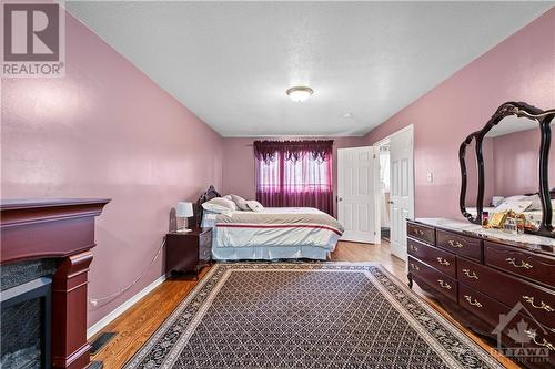 1839 Carrigan Drive, Ottawa, ON - Indoor Photo Showing Bedroom