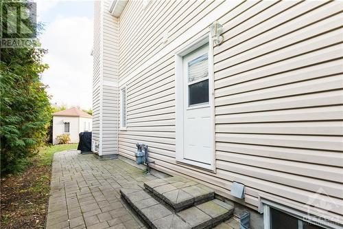 1839 Carrigan Drive, Ottawa, ON - Outdoor