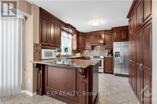 1839 Carrigan Drive, Ottawa, ON - Indoor Photo Showing Kitchen