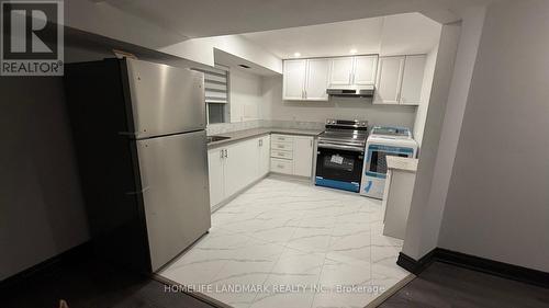 Bsmt - 4750 Antelope Crescent, Mississauga, ON - Indoor Photo Showing Kitchen