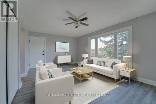 1 - 19 Baker Street, Kingston, ON - Indoor Photo Showing Living Room