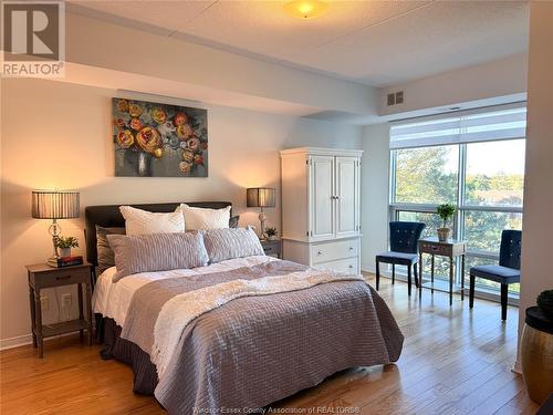 4789 Riverside Drive East Unit# 403, Windsor, ON - Indoor Photo Showing Bedroom