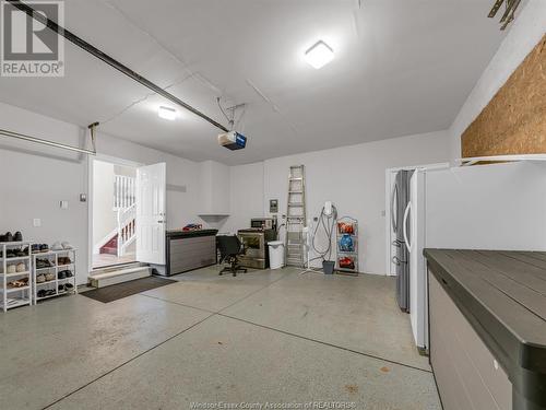 4120 Anthony Court, Windsor, ON - Indoor Photo Showing Garage