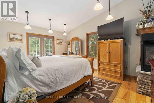 4396 Wellington Road 32, Cambridge, ON - Indoor Photo Showing Bedroom