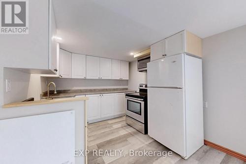 105 Stephens Street, Collingwood, ON - Indoor Photo Showing Kitchen