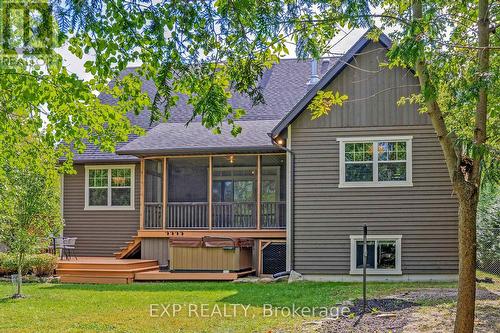 105 Stephens Street, Collingwood, ON - Outdoor With Deck Patio Veranda