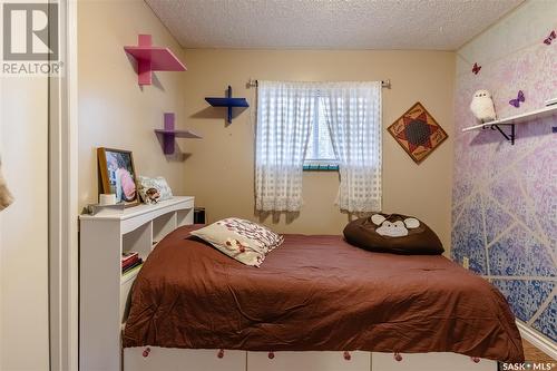 154 Coteau Street W, Moose Jaw, SK - Indoor Photo Showing Bedroom