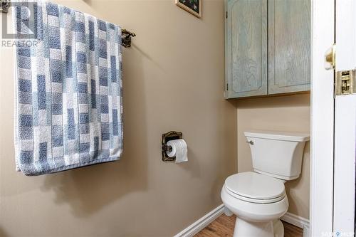 154 Coteau Street W, Moose Jaw, SK - Indoor Photo Showing Bathroom