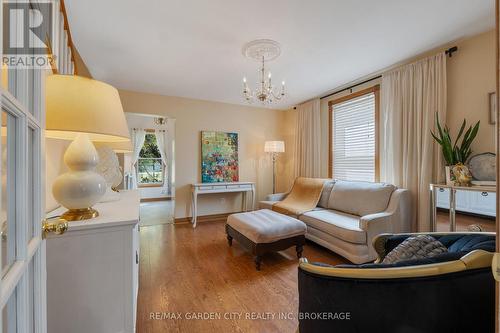 312 Clarence Street, Port Colborne, ON - Indoor Photo Showing Living Room