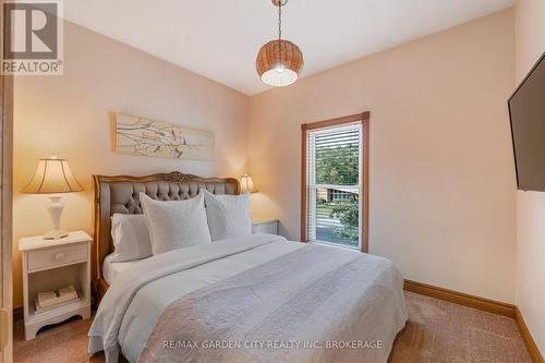 312 Clarence Street, Port Colborne, ON - Indoor Photo Showing Bedroom