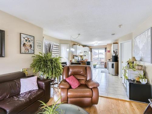 Salon - 182 Rue De Beaujeu, Gatineau (Masson-Angers), QC - Indoor Photo Showing Living Room