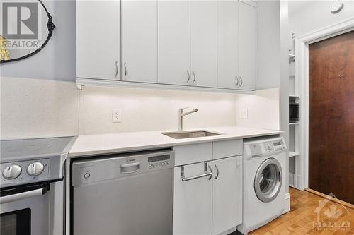 260 Metcalfe Street Unit#2C, Ottawa, ON - Indoor Photo Showing Laundry Room