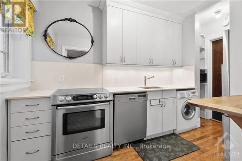 2C - 260 Metcalfe Street, Ottawa, ON - Indoor Photo Showing Kitchen