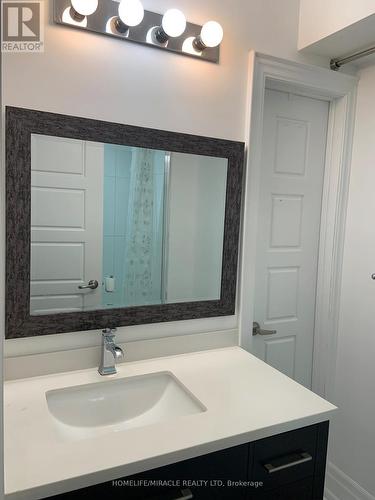 27 Cloverhaven Road, Brampton, ON - Indoor Photo Showing Bathroom