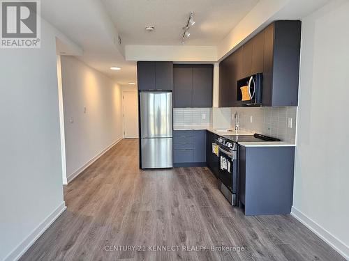 717 - 225 Malta Avenue E, Brampton, ON - Indoor Photo Showing Kitchen With Stainless Steel Kitchen