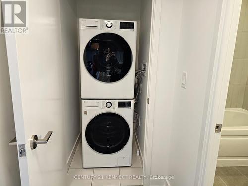 717 - 225 Malta Avenue, Brampton, ON - Indoor Photo Showing Laundry Room