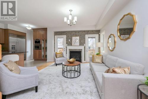 3898 Koenig Road, Burlington, ON - Indoor Photo Showing Living Room With Fireplace