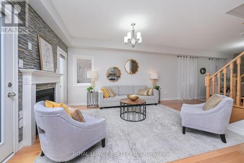 3898 Koenig Road, Burlington, ON - Indoor Photo Showing Living Room With Fireplace