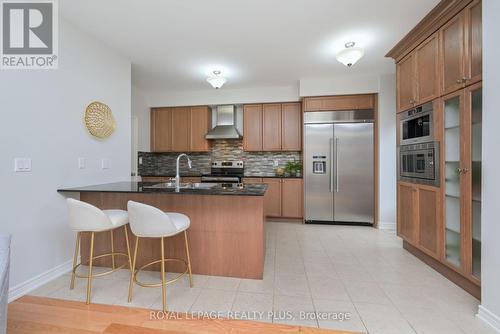 3898 Koenig Road, Burlington, ON - Indoor Photo Showing Kitchen With Double Sink