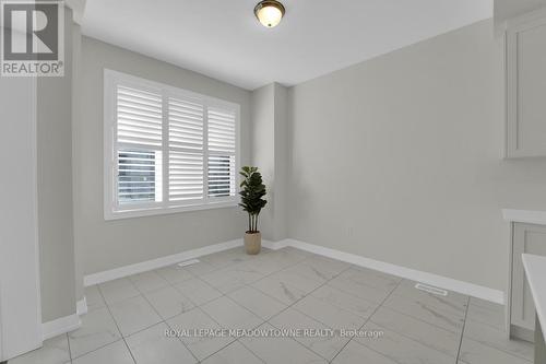 636 Leatherleaf Landing, Milton, ON - Indoor Photo Showing Other Room