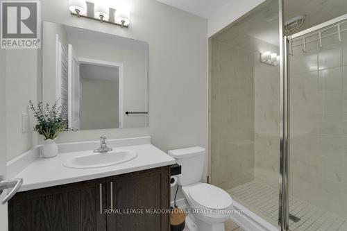 636 Leatherleaf Landing, Milton, ON - Indoor Photo Showing Bathroom