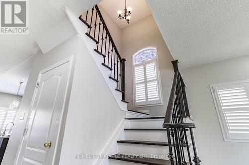 3259 Scotch Pine Gate, Mississauga, ON - Indoor Photo Showing Other Room