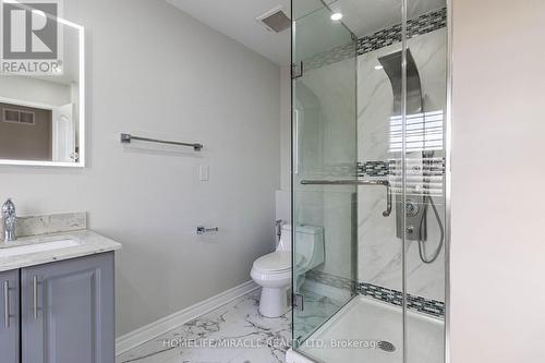 3259 Scotch Pine Gate, Mississauga, ON - Indoor Photo Showing Bathroom