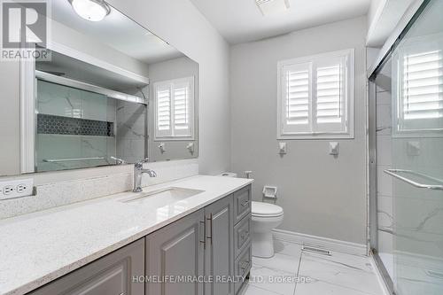 3259 Scotch Pine Gate, Mississauga, ON - Indoor Photo Showing Bathroom