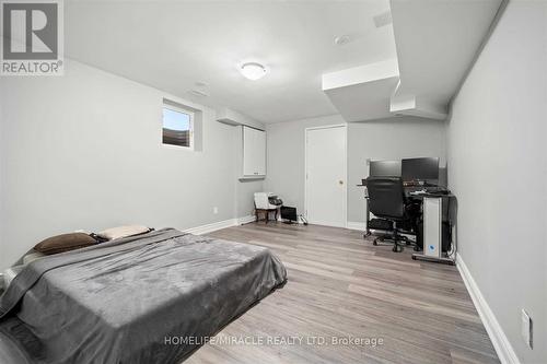 3259 Scotch Pine Gate, Mississauga, ON - Indoor Photo Showing Bedroom