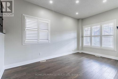 3259 Scotch Pine Gate, Mississauga, ON - Indoor Photo Showing Other Room