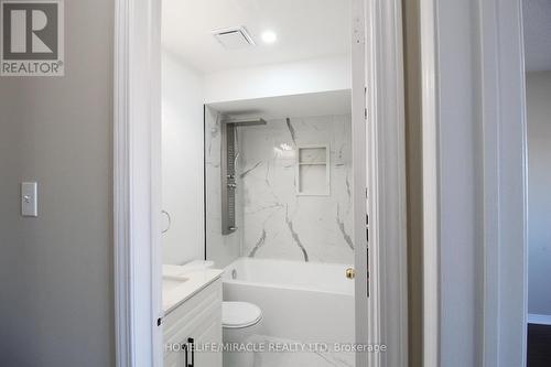 118 Native Landing, Brampton, ON - Indoor Photo Showing Bathroom