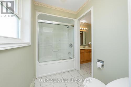 13074 Fallbrook Trail, Halton Hills, ON - Indoor Photo Showing Bathroom