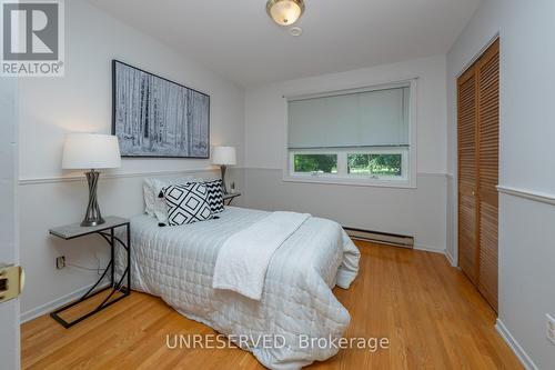 13074 Fallbrook Trail, Halton Hills, ON - Indoor Photo Showing Bedroom