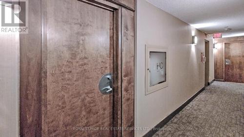 2405 - 3880 Duke Of York Boulevard, Mississauga, ON - Indoor