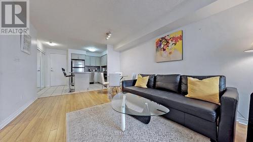 2405 - 3880 Duke Of York Boulevard, Mississauga, ON - Indoor Photo Showing Living Room