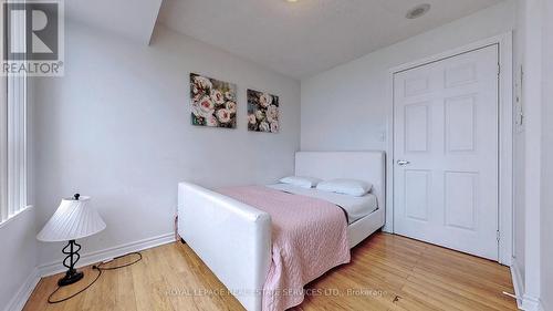 2405 - 3880 Duke Of York Boulevard, Mississauga, ON - Indoor Photo Showing Bedroom