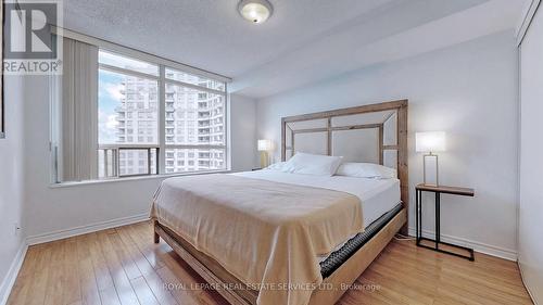 2405 - 3880 Duke Of York Boulevard, Mississauga, ON - Indoor Photo Showing Bedroom